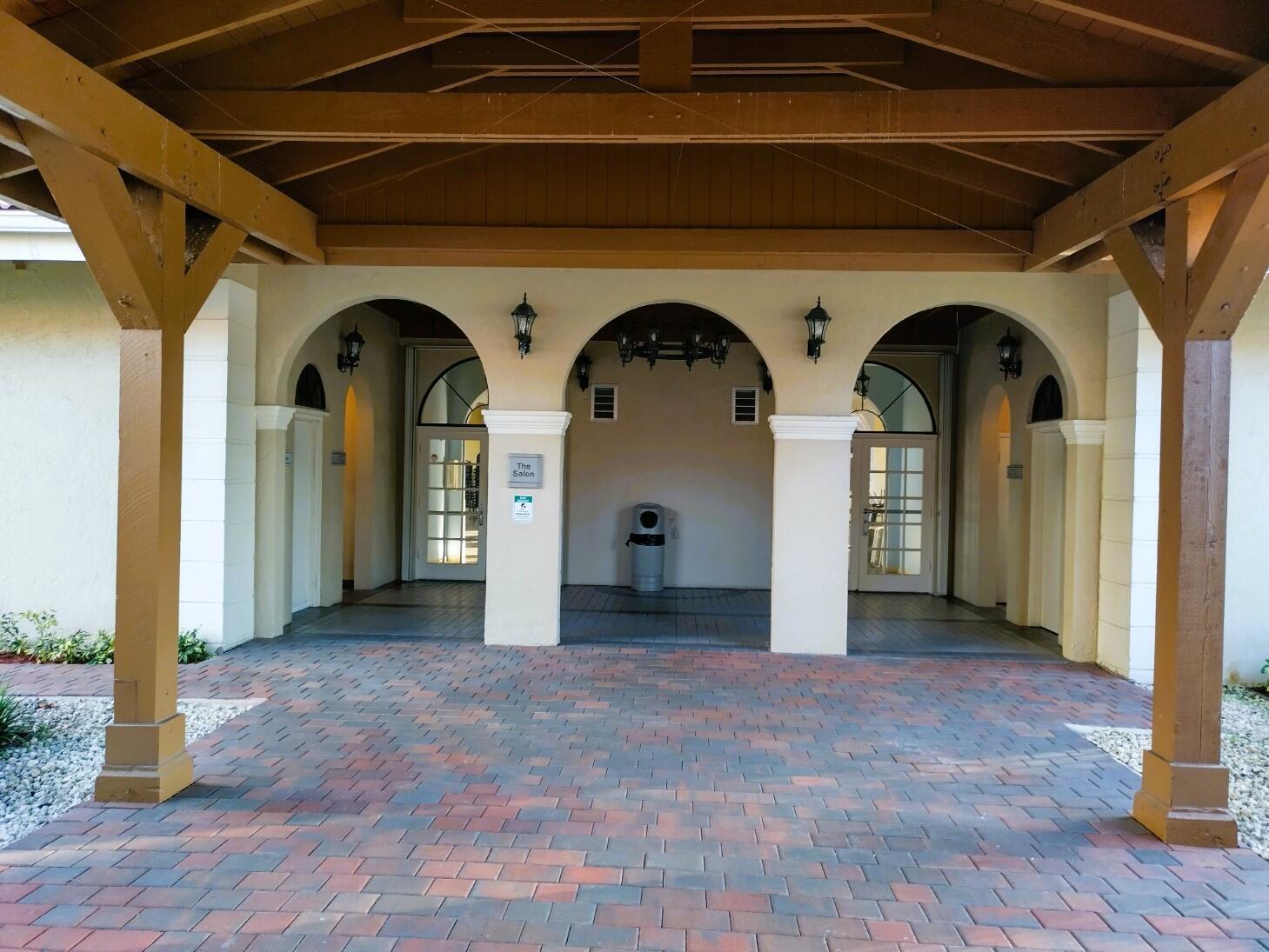 MOORS POINTE CONDO - Residential