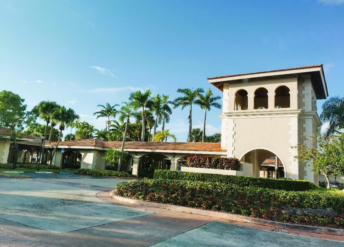 MOORS POINTE CONDO - Residential