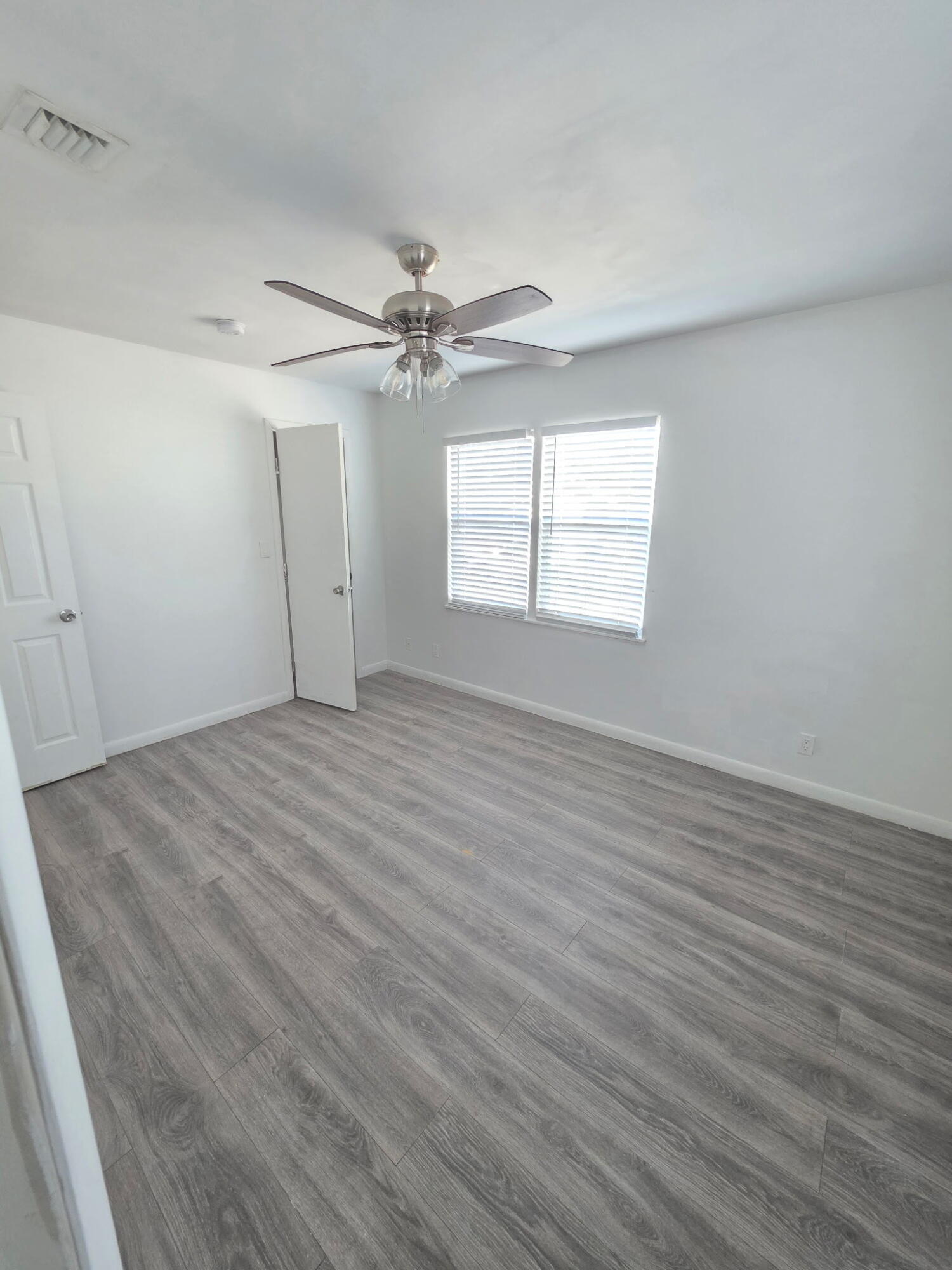 NORTH PALM BCH 4 - Residential