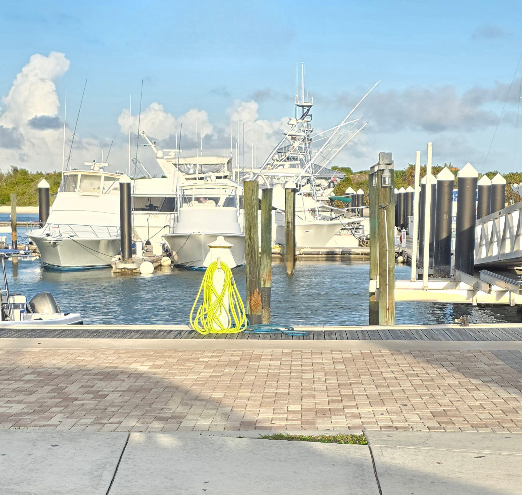 NORTH PALM BCH 4 - Residential