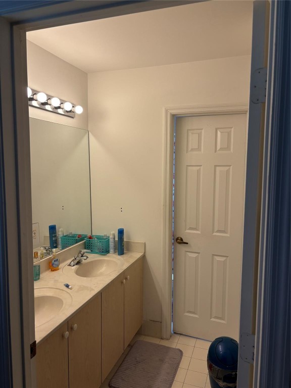 Pembroke Falls Ph 7 166-1 - Residential