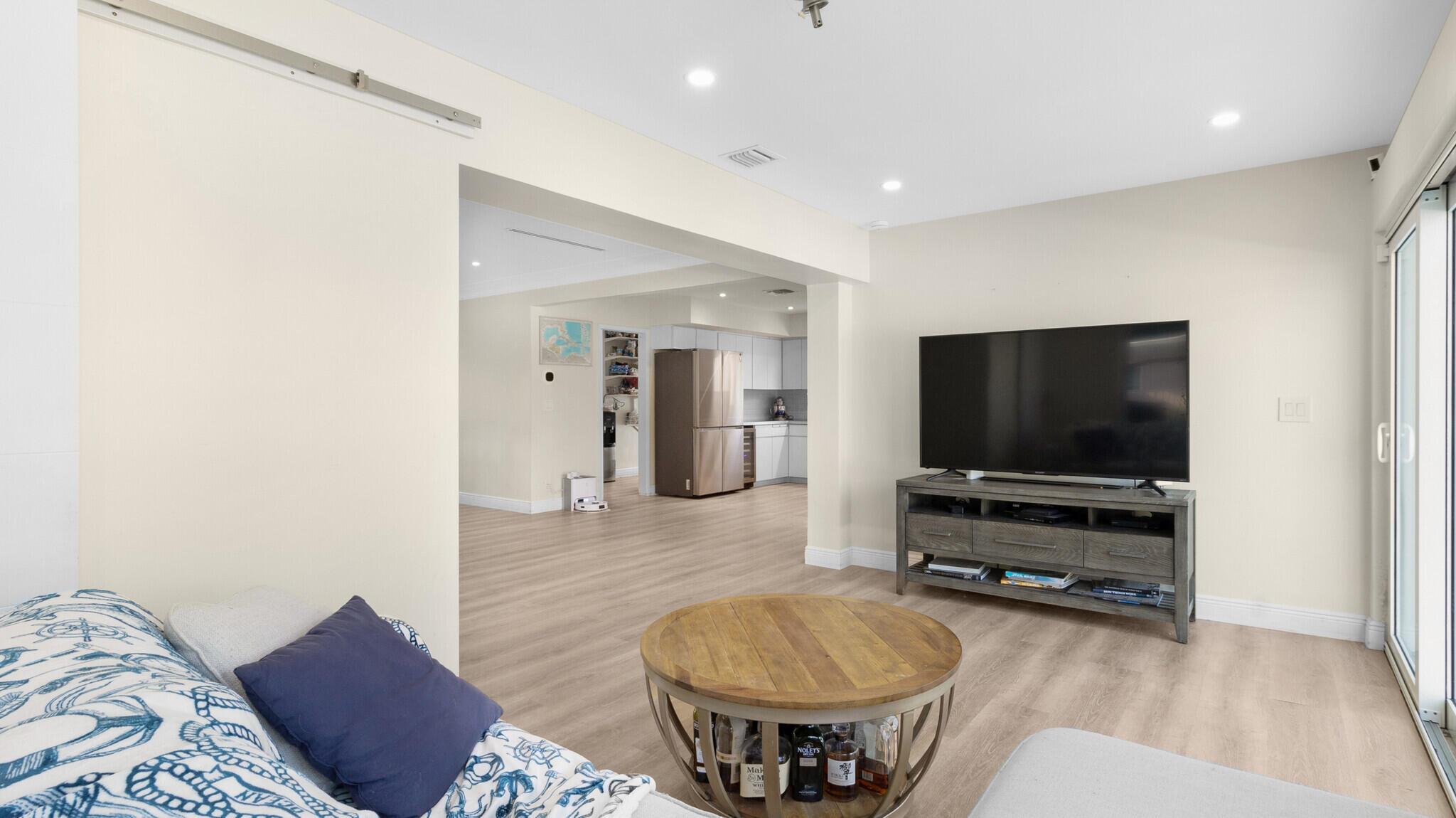 2715 NE 23rd Court