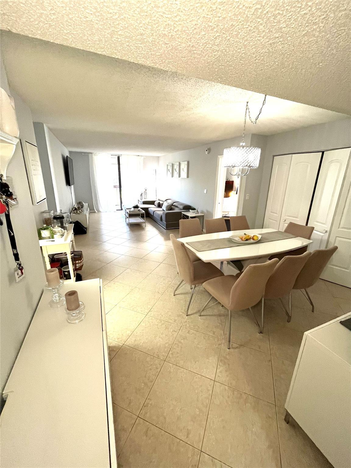 Vista Gardens I Condo - Residential Lease