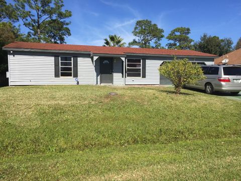 A home in Port St Lucie