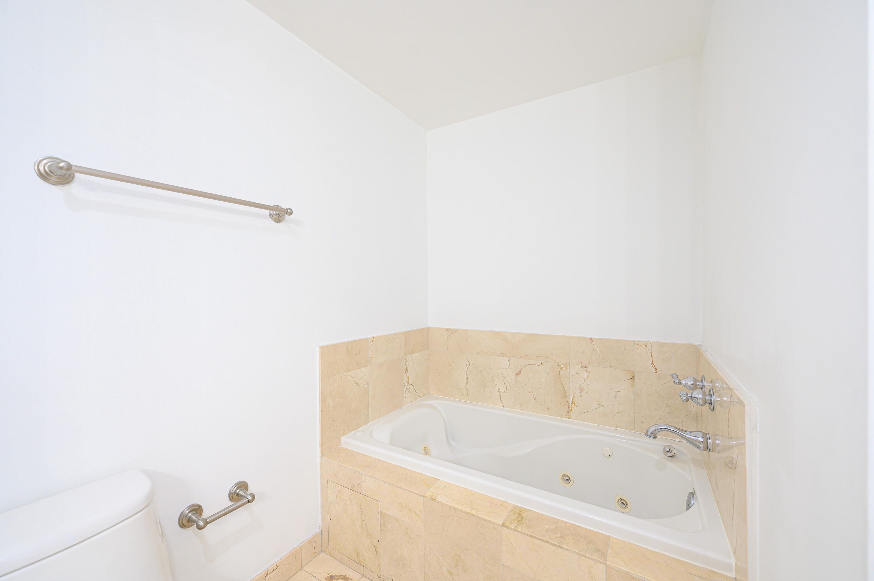 THE MINORCA CONDO - Residential