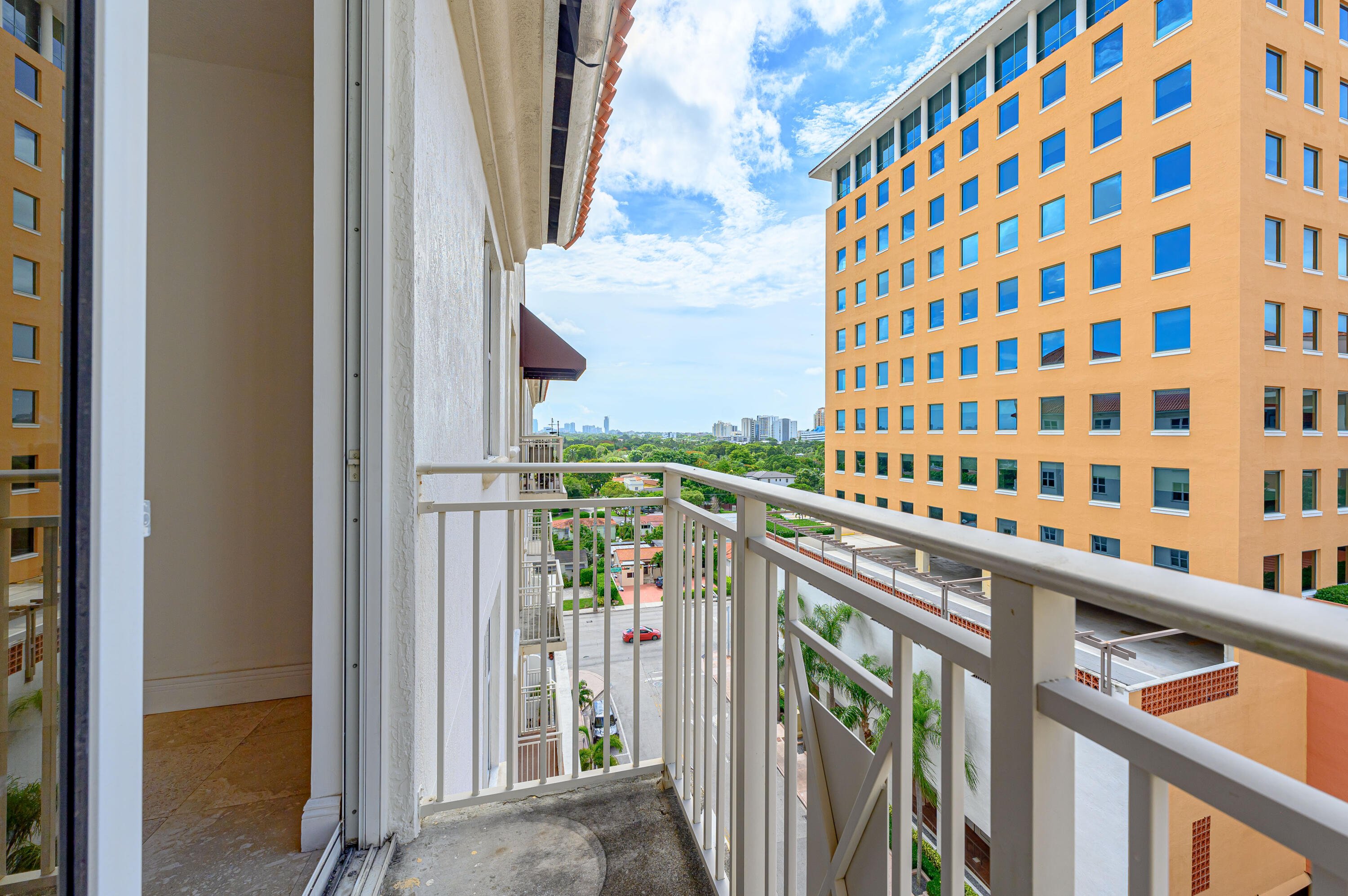 THE MINORCA CONDO - Residential