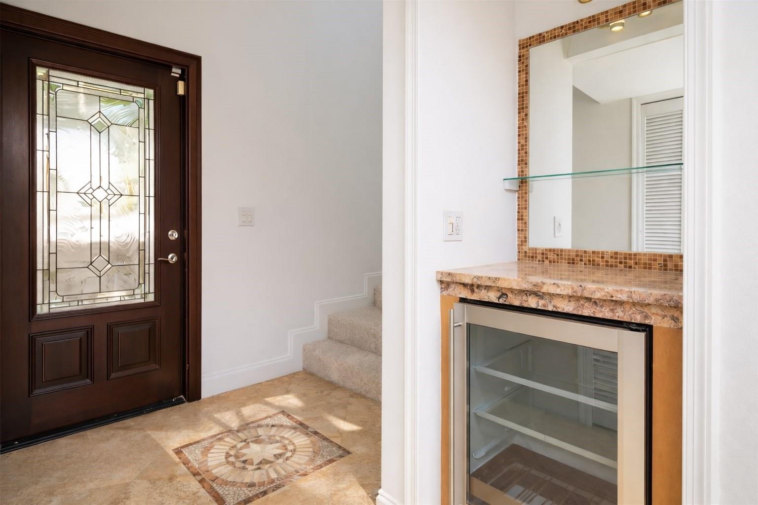 LA CASA DEL RIO VISTA CON - Residential Lease