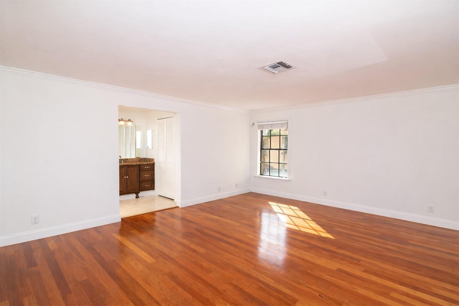 LA CASA DEL RIO VISTA CON - Residential Lease