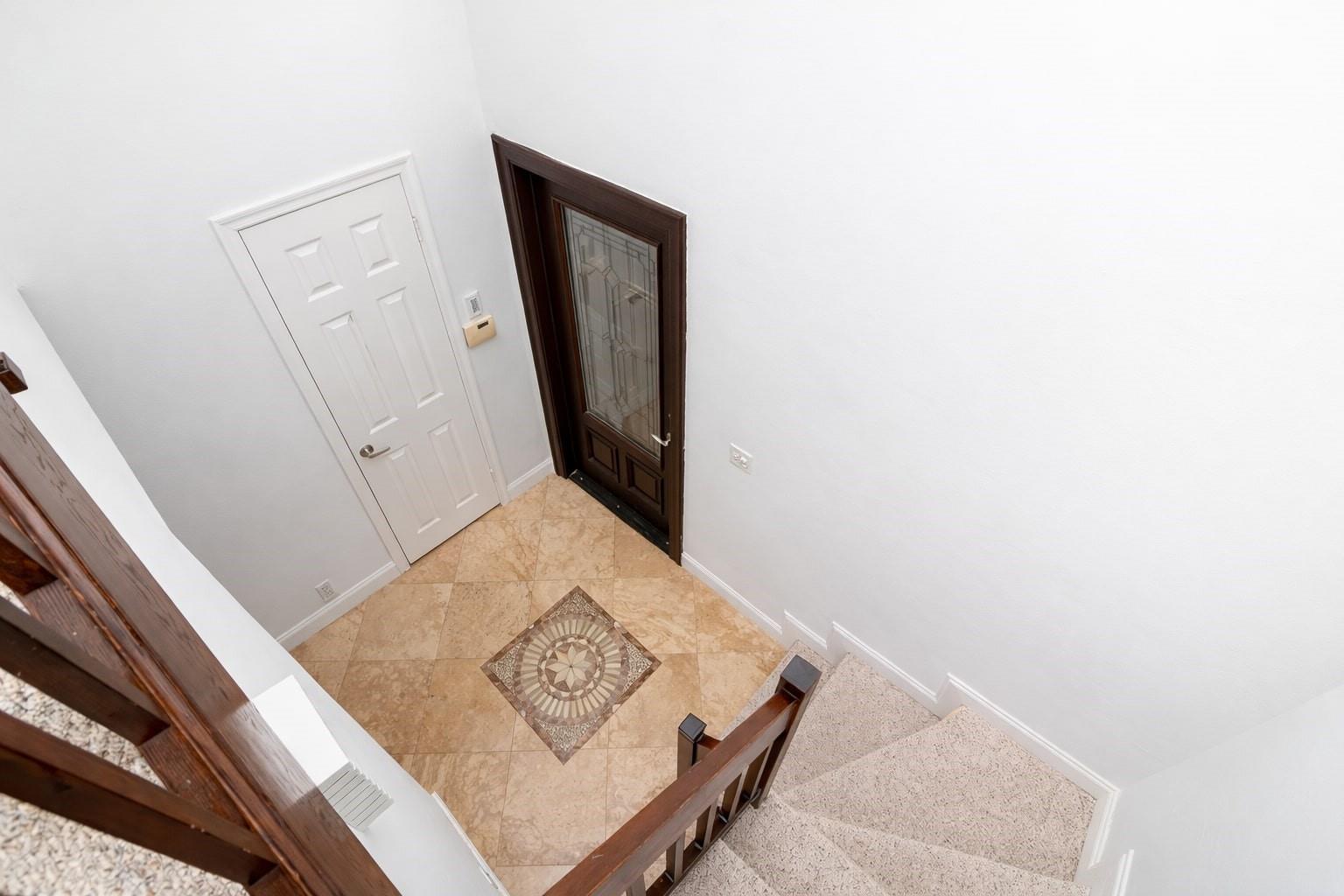 LA CASA DEL RIO VISTA CON - Residential Lease