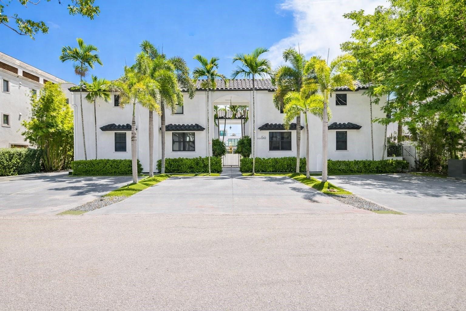 LA CASA DEL RIO VISTA CON - Residential Lease