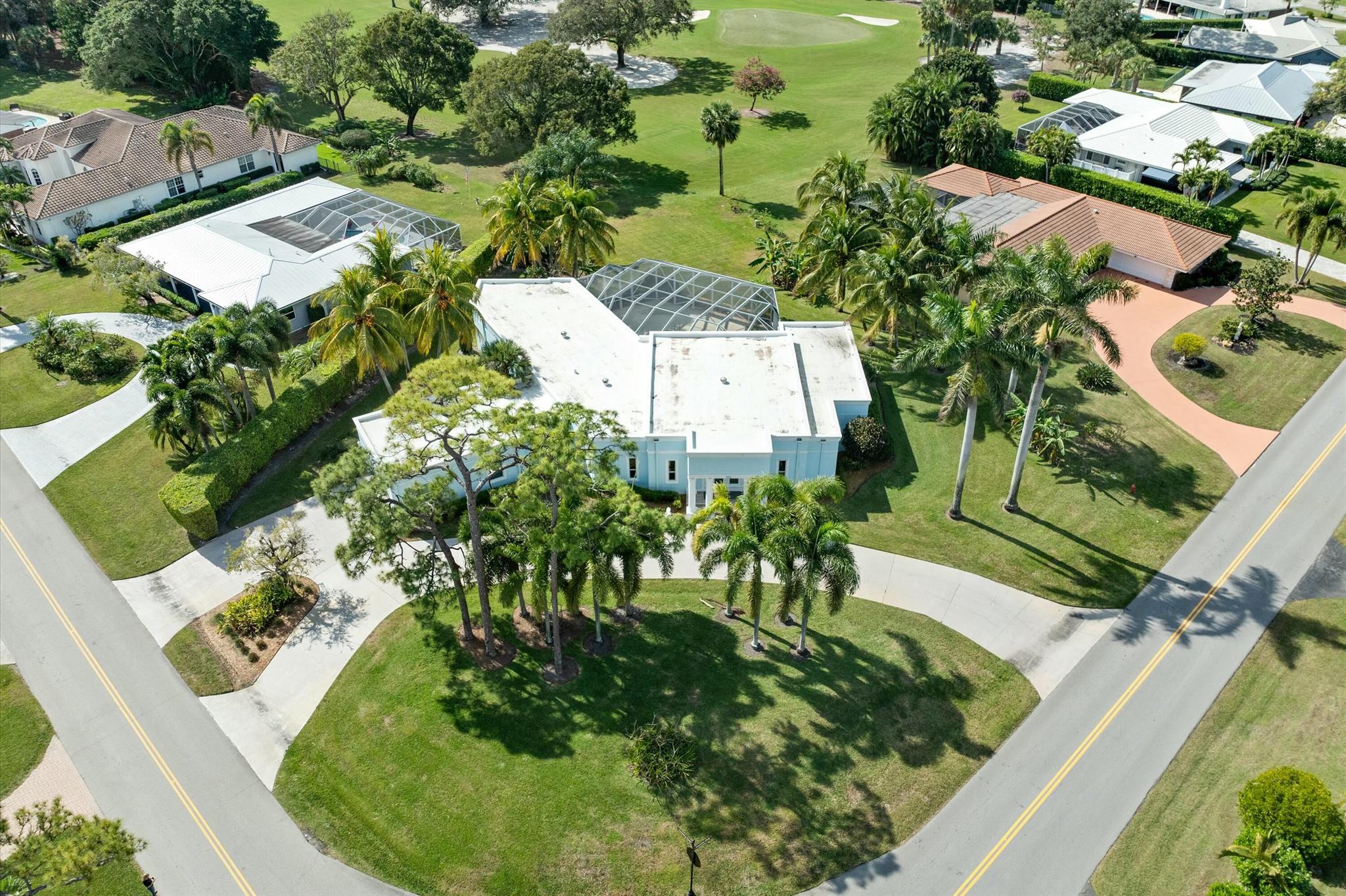 301 N Country Club Drive