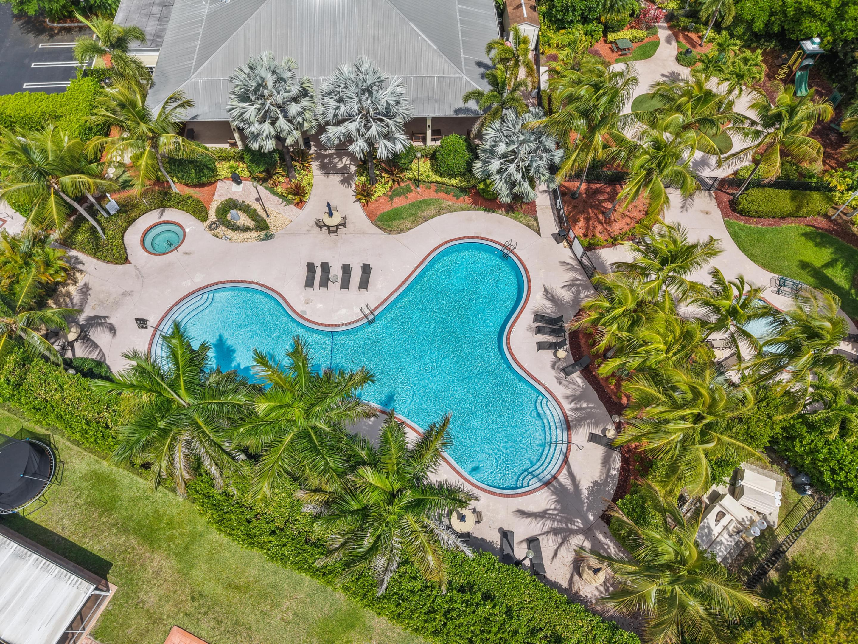 MIRENS PLACE - Residential