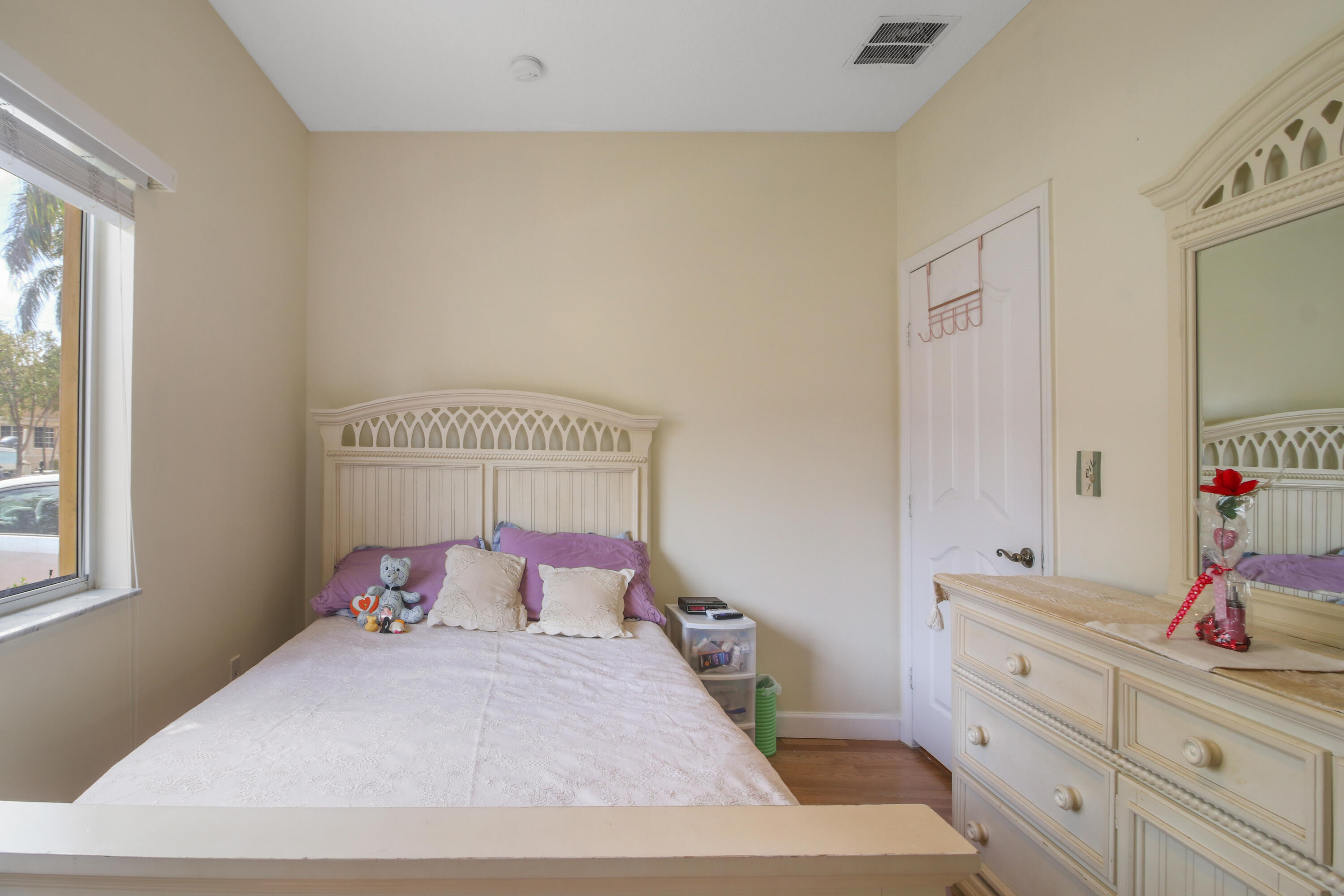 MIRENS PLACE - Residential