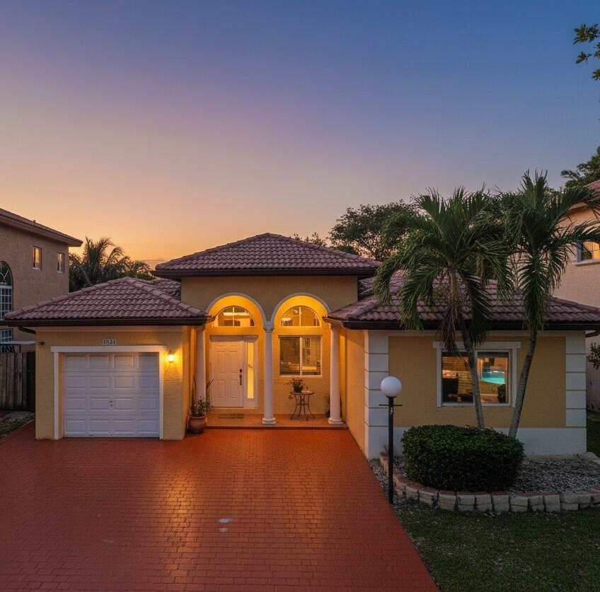 MIRENS PLACE - Residential