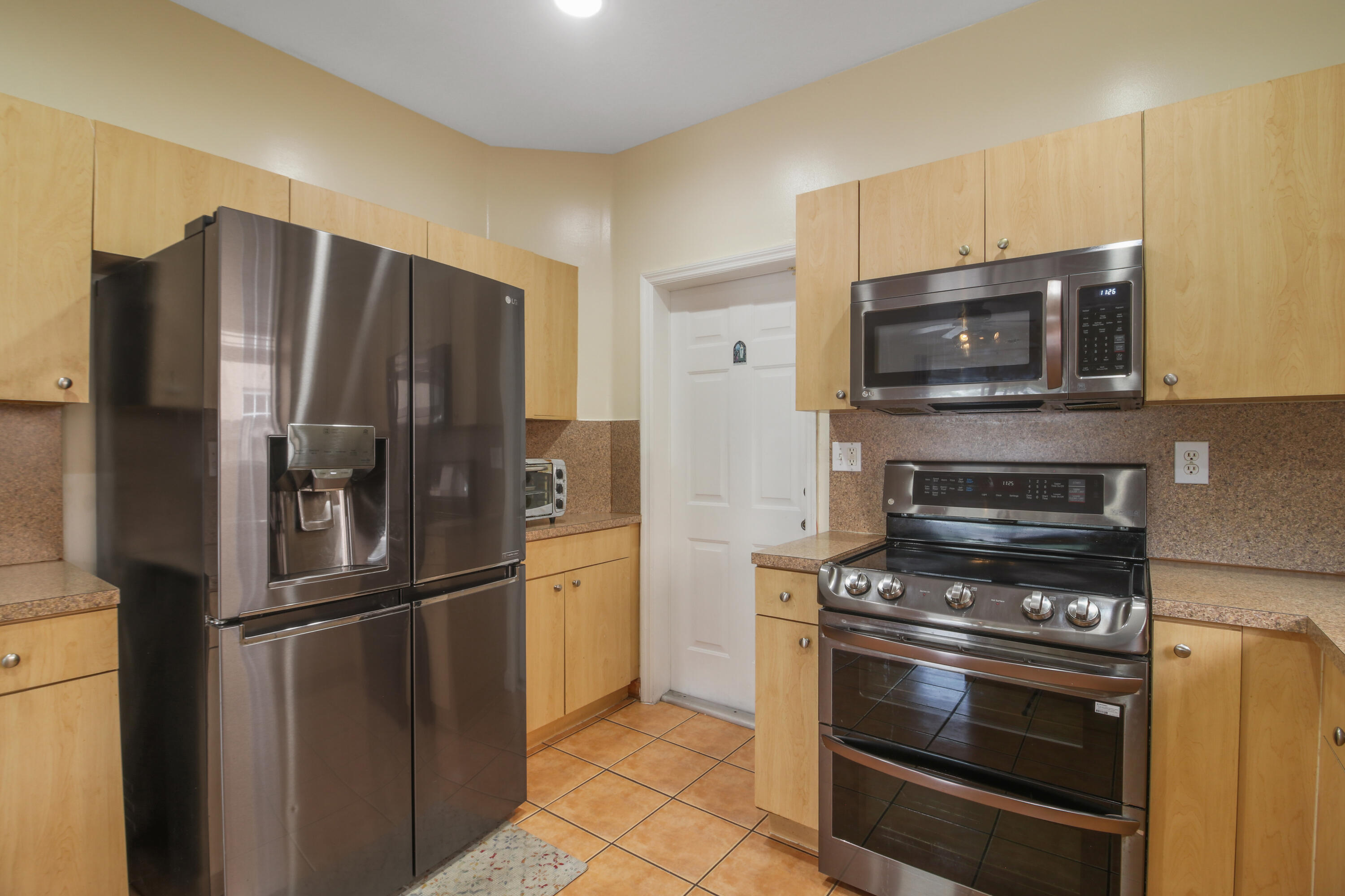 MIRENS PLACE - Residential