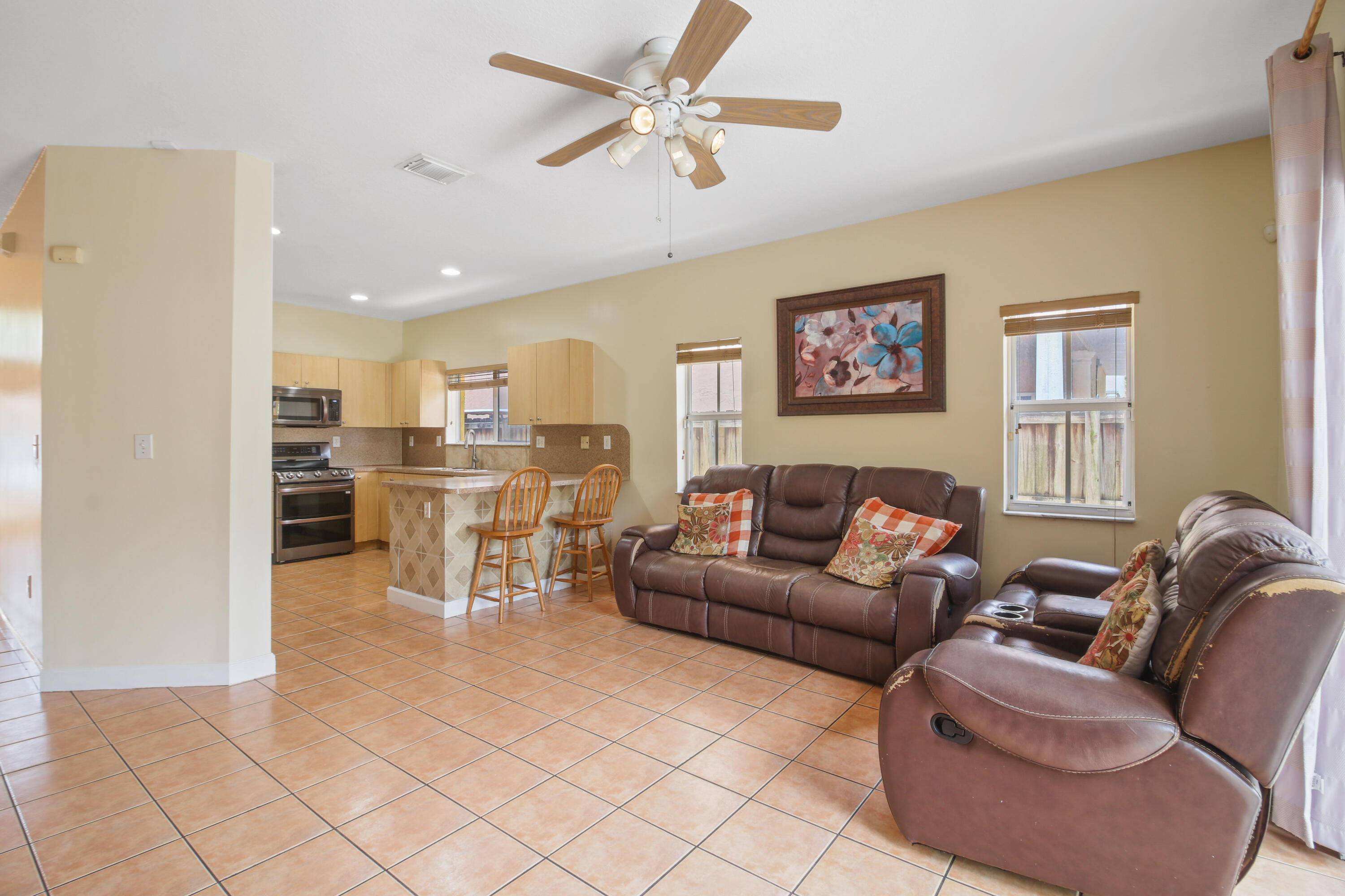 MIRENS PLACE - Residential