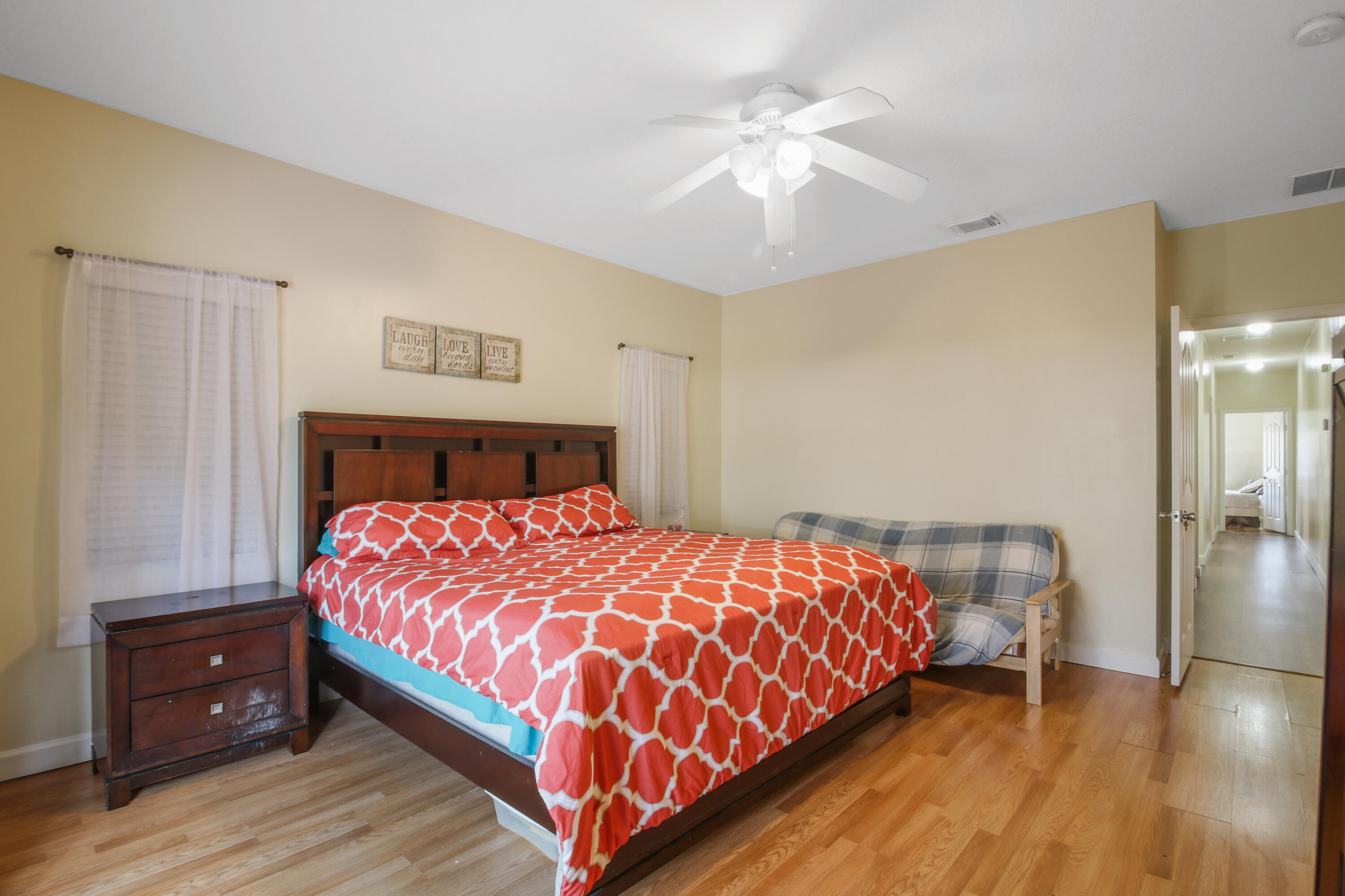 MIRENS PLACE - Residential