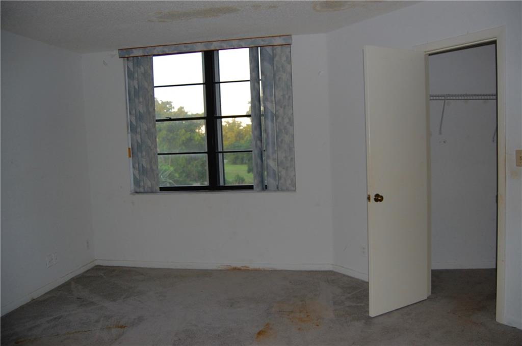 Lake Pointe - Residential