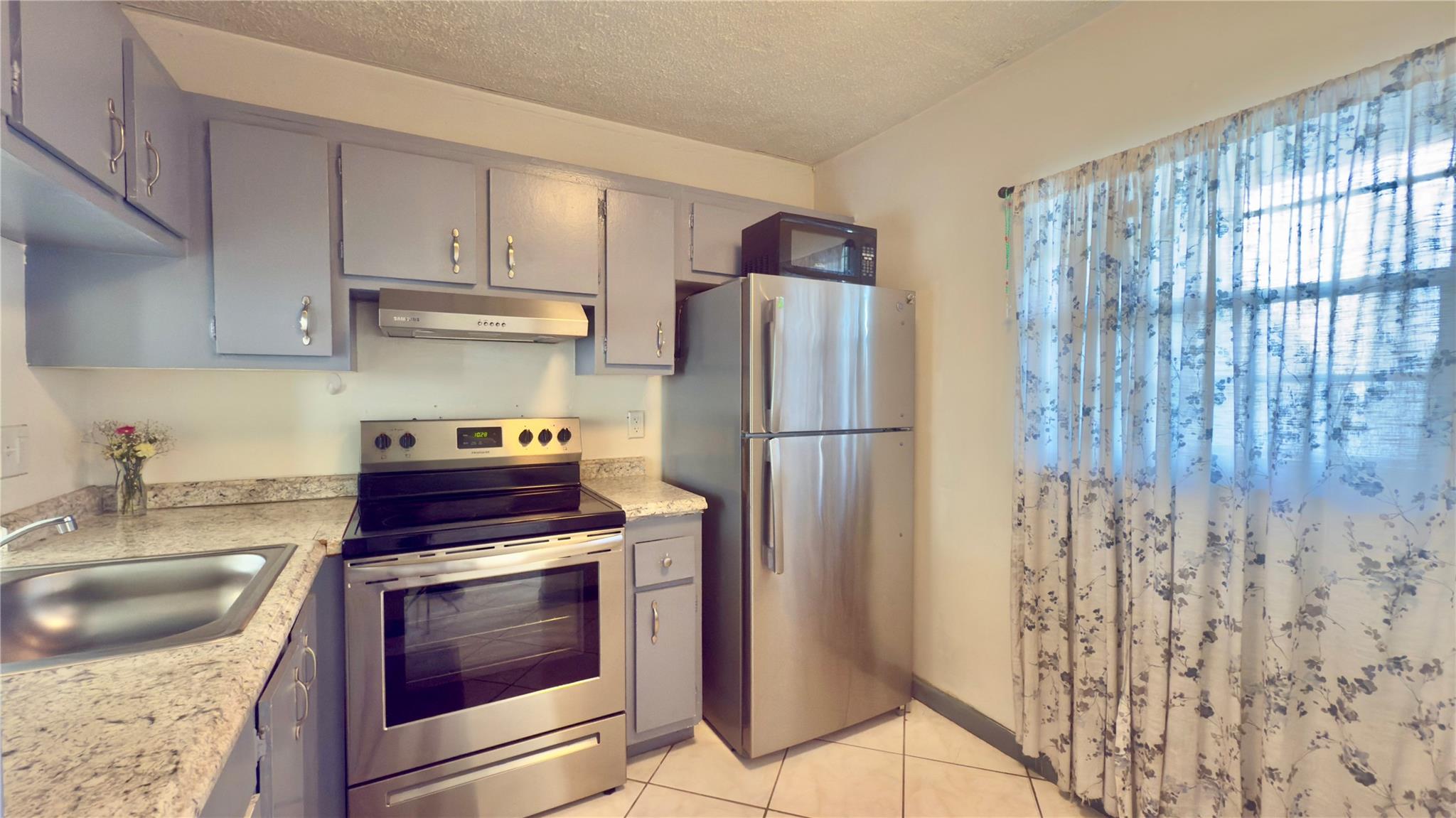 Poinciana #12a Pine Islan - Residential Lease