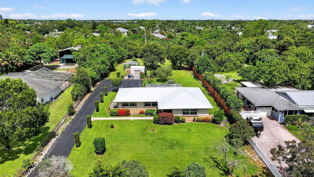 Photo of 5071 SE Great Pocket Trail, Stuart, FL 34997 (MLS # R11123723)