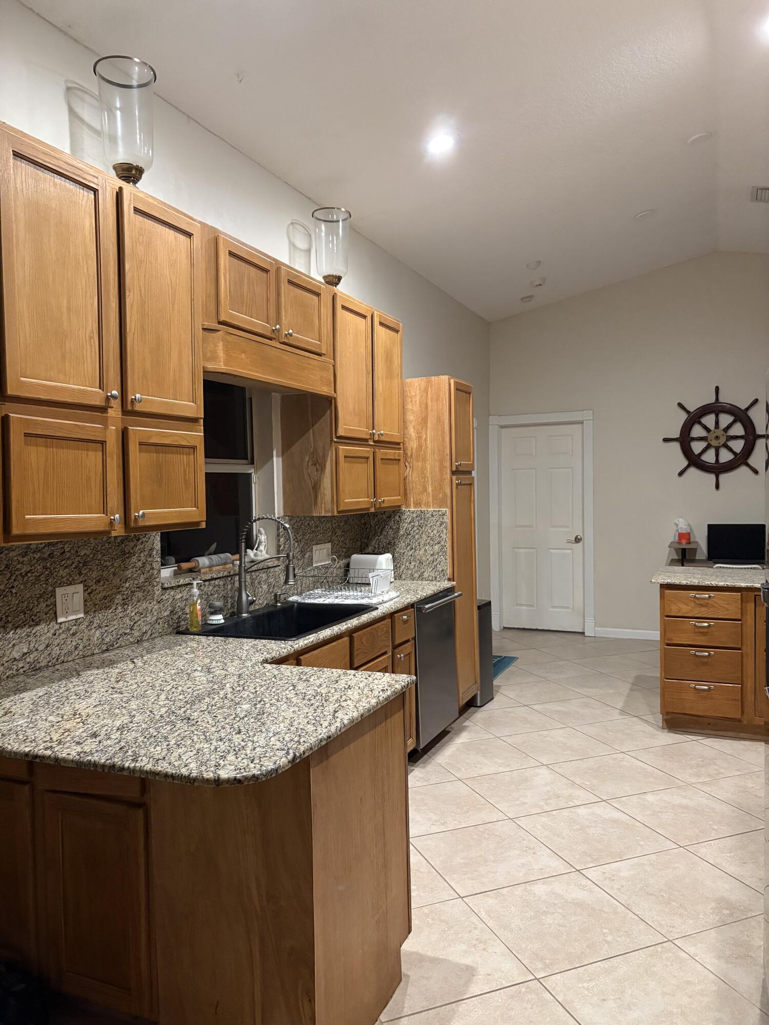 12543 N 73rd Ct Court N