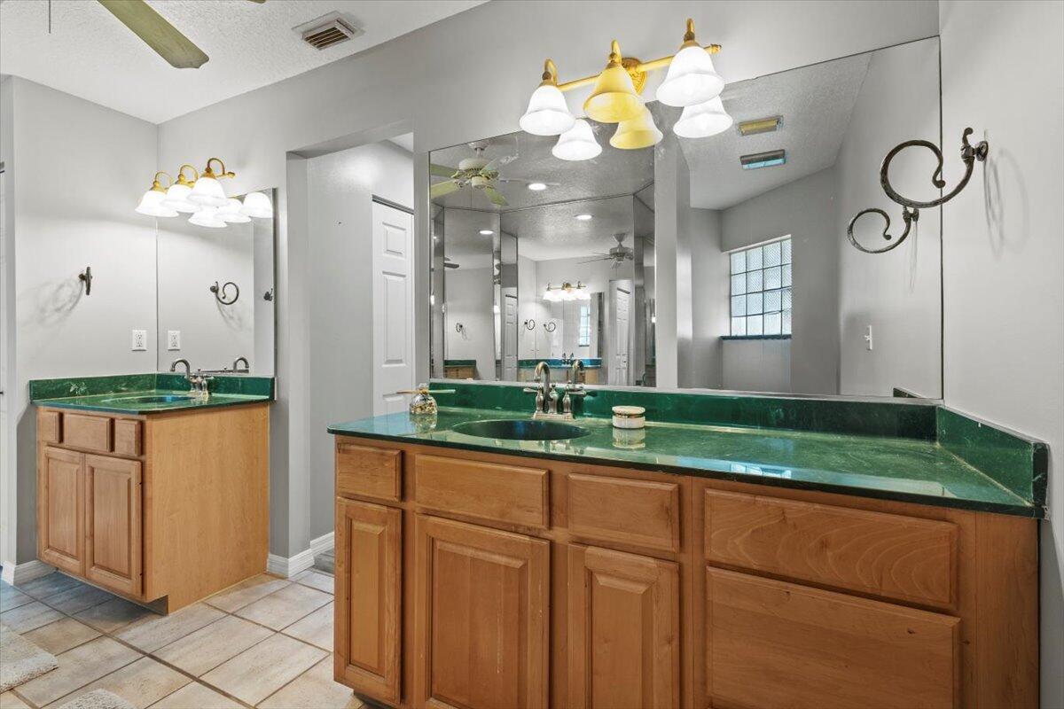 ST LUCIE GARDENS - Residential