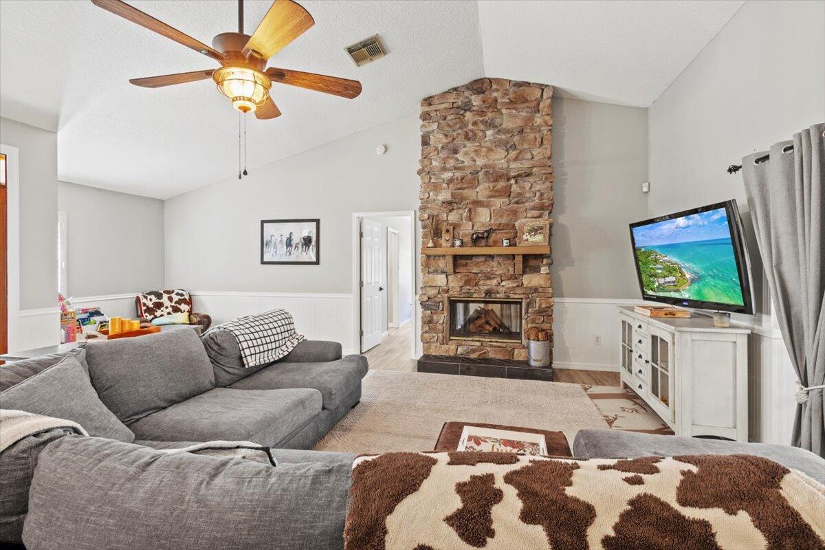 ST LUCIE GARDENS - Residential