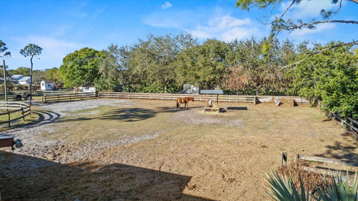 ST LUCIE GARDENS - Residential