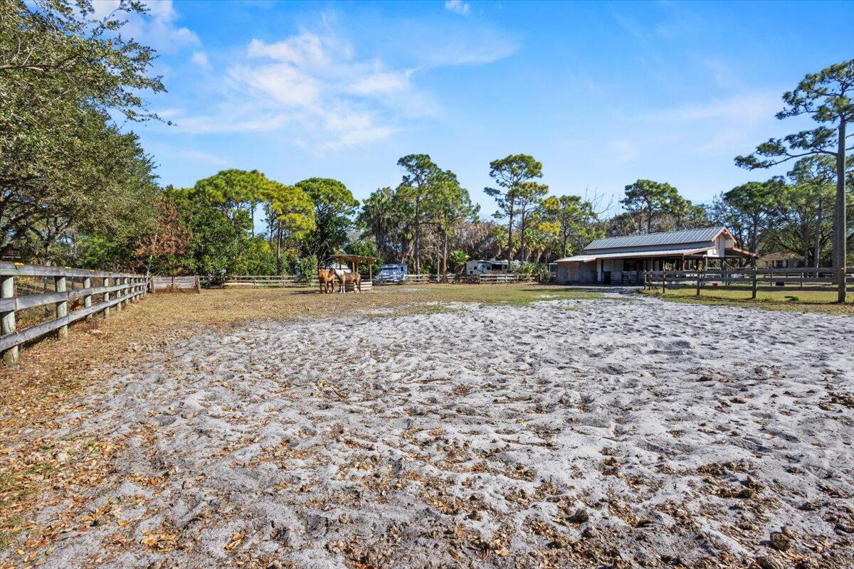ST LUCIE GARDENS - Residential