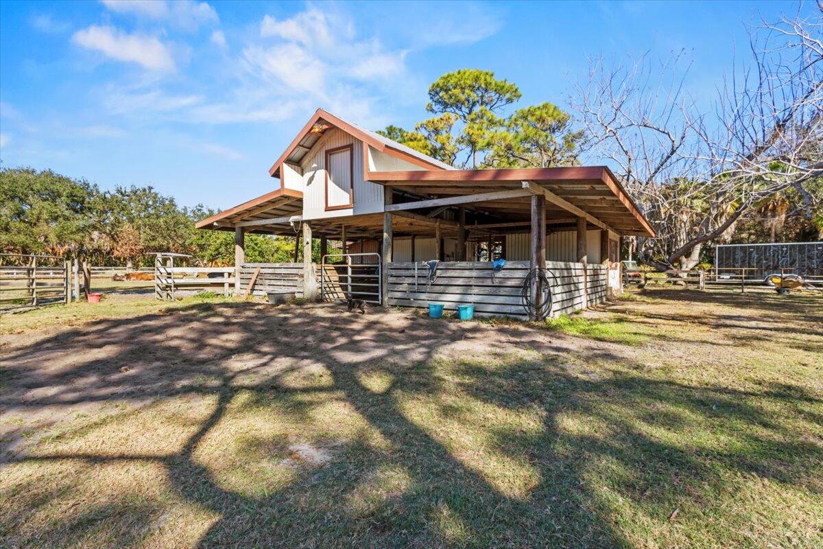 ST LUCIE GARDENS - Residential