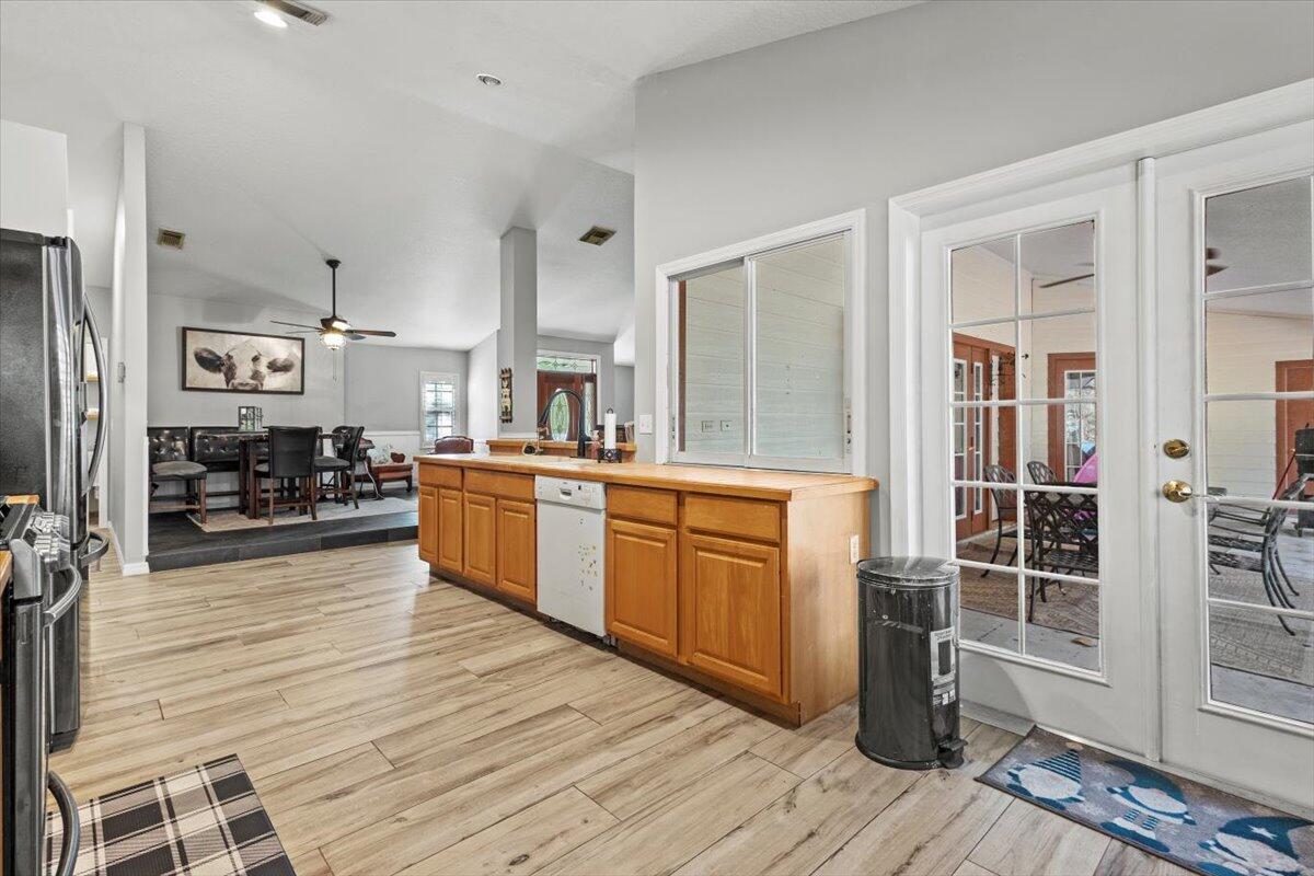 ST LUCIE GARDENS - Residential