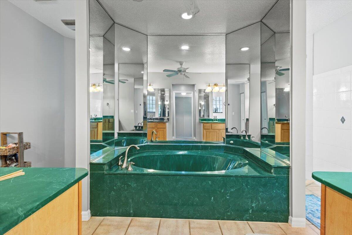 ST LUCIE GARDENS - Residential