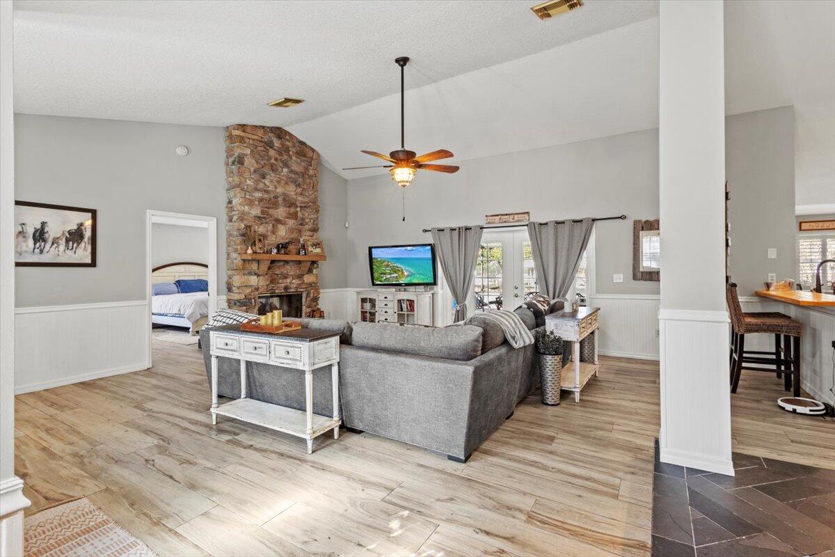 ST LUCIE GARDENS - Residential