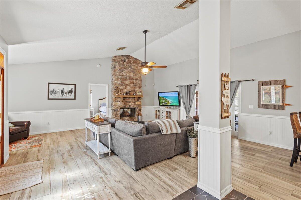 ST LUCIE GARDENS - Residential