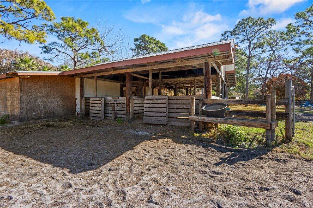 ST LUCIE GARDENS - Residential