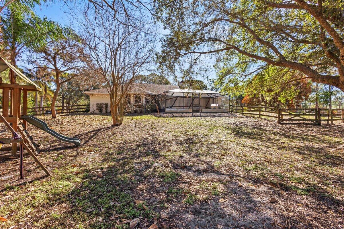 ST LUCIE GARDENS - Residential