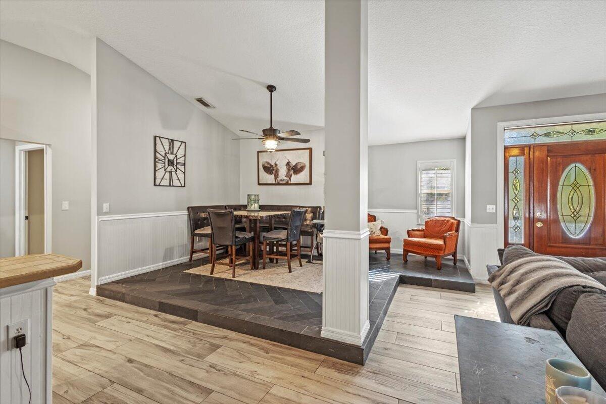 ST LUCIE GARDENS - Residential