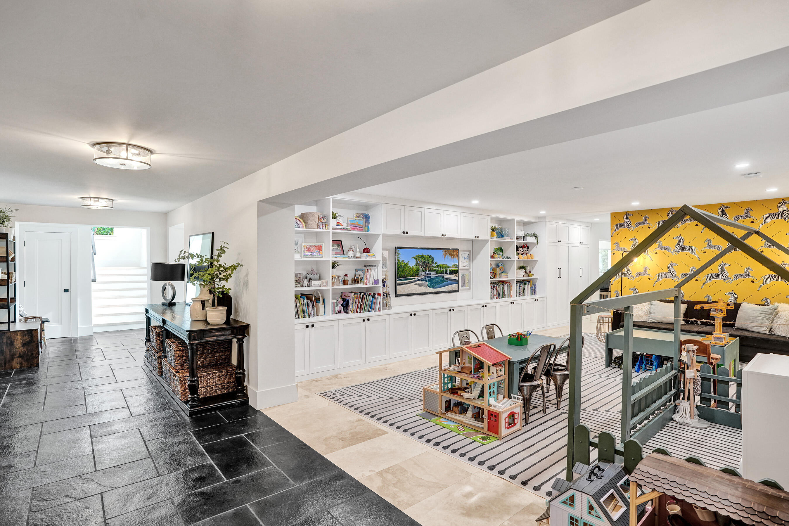 BEACH WAY HEIGHTS UNIT - Residential