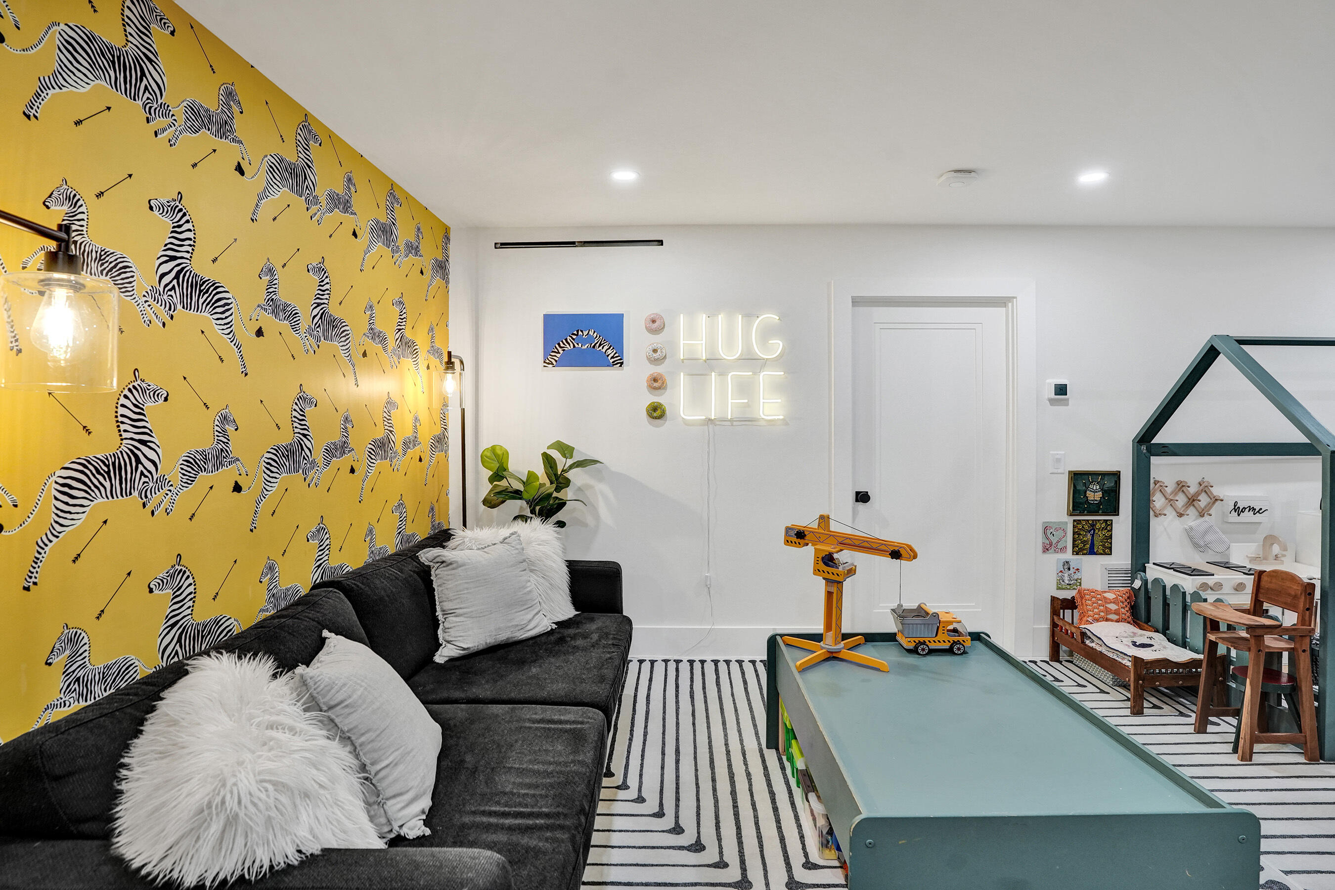 BEACH WAY HEIGHTS UNIT - Residential