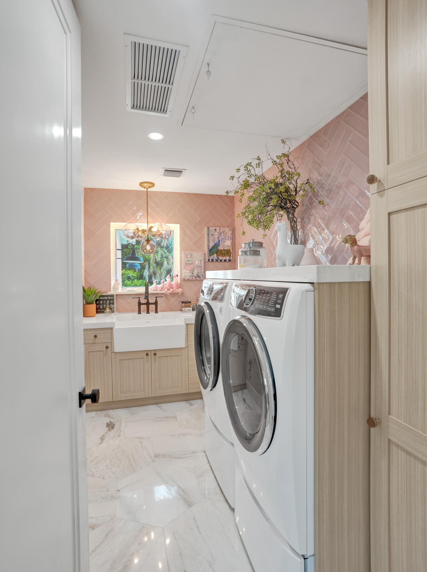 BEACH WAY HEIGHTS UNIT - Residential