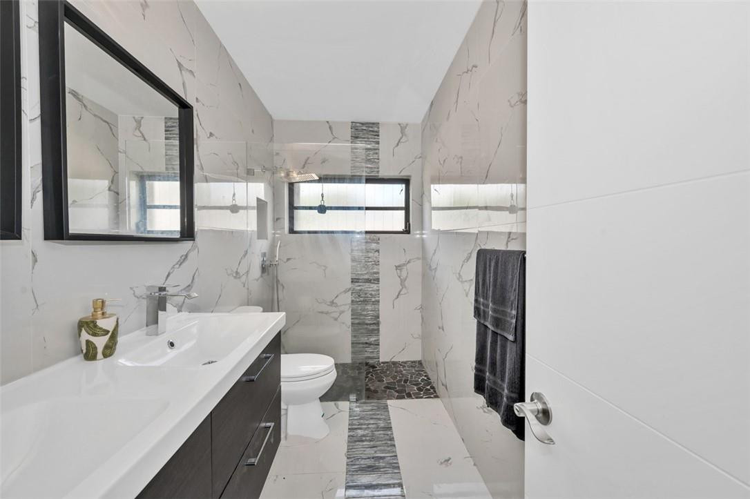 Ramblewood 76-49 B - Residential