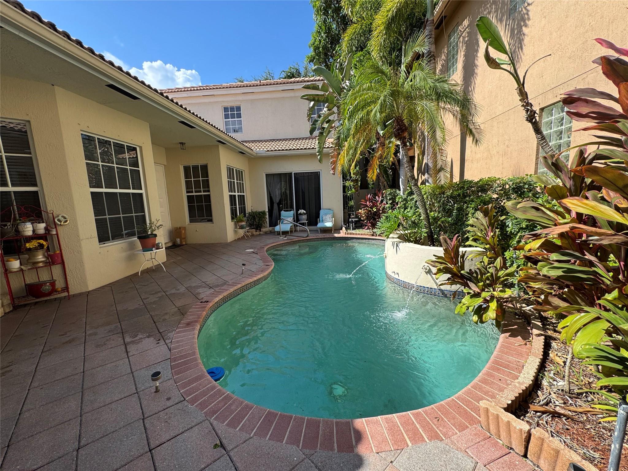 5545 Via De La Plata Cir