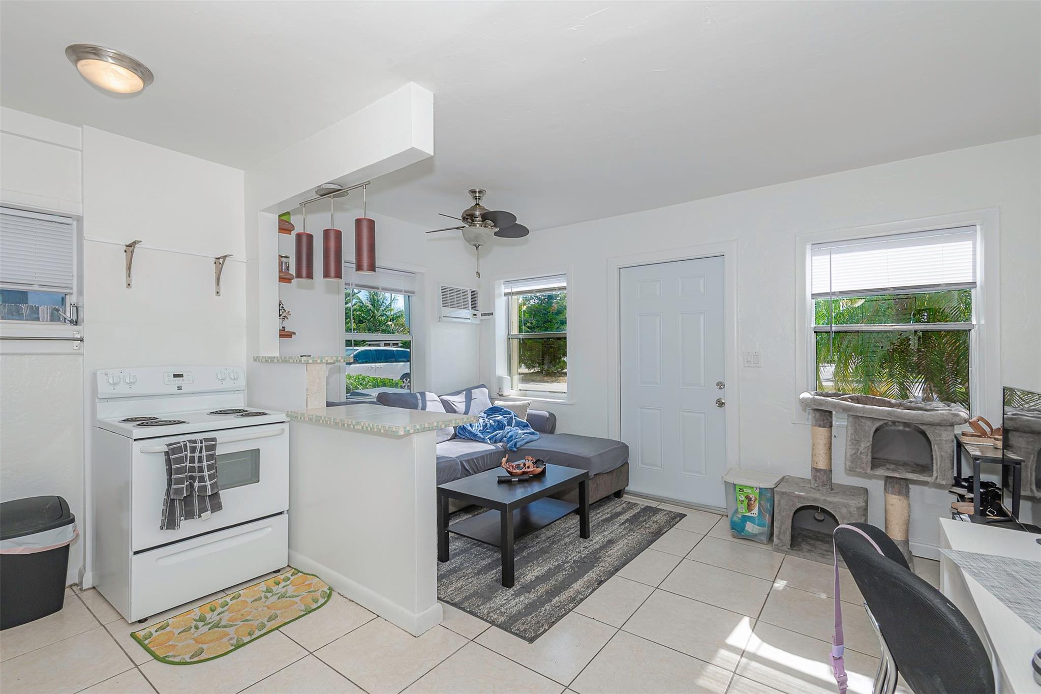 Hollywood Lawns 2-58 B - Residential Income