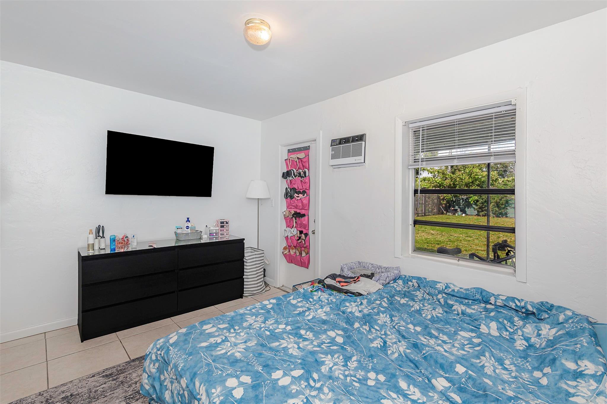 Hollywood Lawns 2-58 B - Residential Income