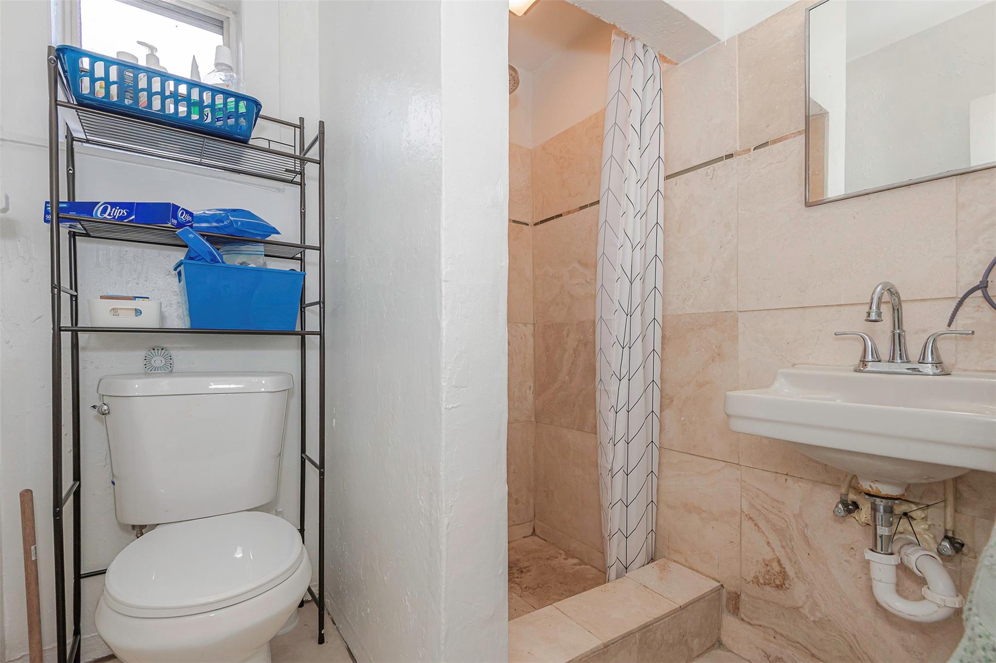 Hollywood Lawns 2-58 B - Residential Income