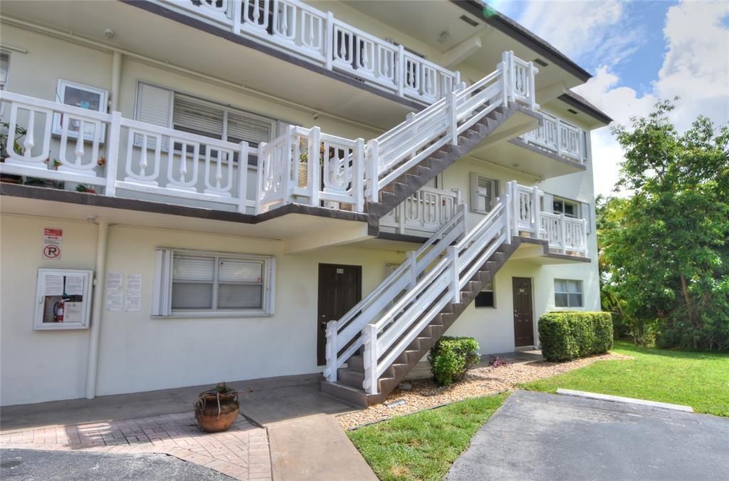 Photo of 4200 Crystal Lake Drive #114, Deerfield Beach, FL 33064 (MLS # F10527511)