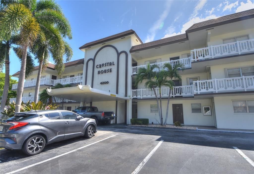 Photo of 4200 Crystal Lake Drive #114, Deerfield Beach, FL 33064 (MLS # F10527511)