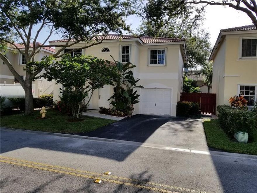 Beautiful 2 story home, 3/2/1 + 1 car garage located in a nice quiet community of Wedgewood Estate . Large upgraded kitchen with all new S/S appliances, white shaker cabinets and granite counter. All 3 bedrooms and 2 bathrooms upstairs. Tile throughout first floor and stairs and laminate/wood floor upstairs. Large fenced back yard with pavers. Ready to move in by October 1st. *NO Association approval needed, Only landlord Approval !!! ***See broker remarks for detailed documentation. Beautiful 2 story home, 3/2/1 + 1 car garage located in a nice quiet community of Wedgewood Estate . Large upgraded kitchen with all brand new S/S appliances, white shaker cabinets and granite counter. All 3 bedrooms and 2 bathrooms upstairs. Tile throughout first floor and stairs and laminate/wood floor upstairs. Large fenced back yard with pavers.