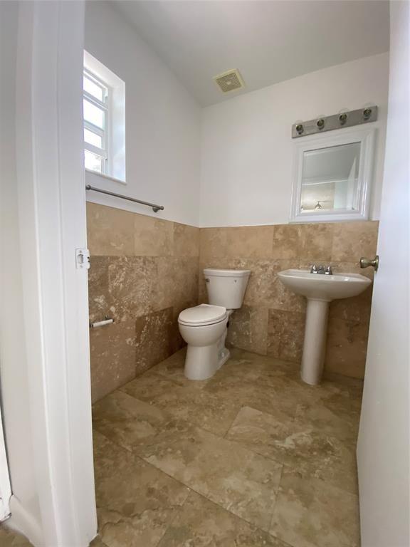 Wedgewood Estates 156-31 - Residential Lease