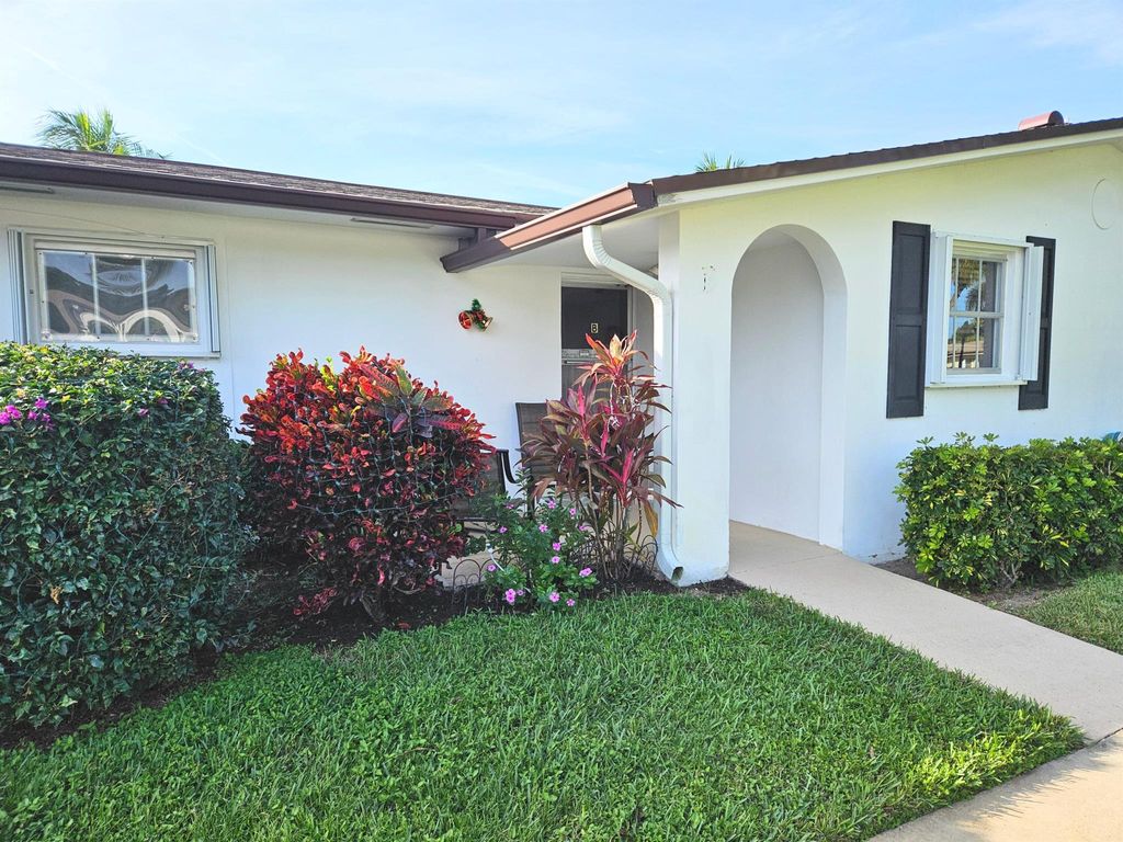 Photo of 2920 Crosley Drive E #B, West Palm Beach, FL 33415 (MLS # R11145896)